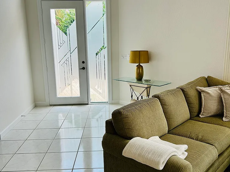 152 Coral Cay Dr — Photo 6