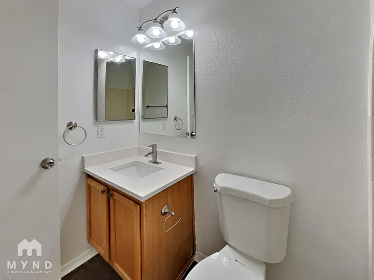 16025 W Lilac St — Photo 16