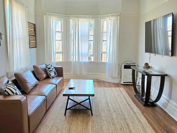 592 22nd St #Id1514518p, Oakland, CA 94612