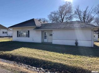 301 E Main St, Galatia, IL 62935