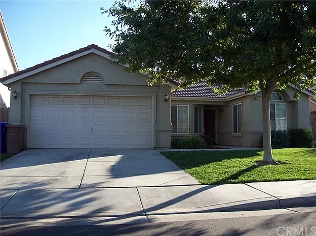 2091 W Fir Ave photo 1