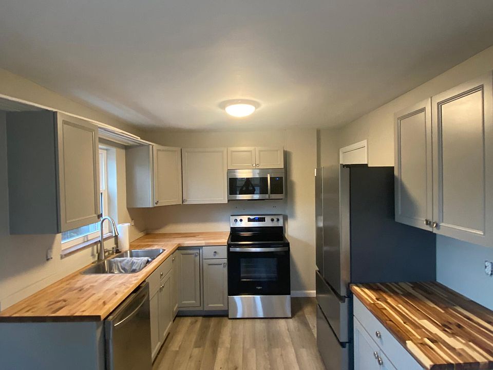 1st image of 500 38th St SE