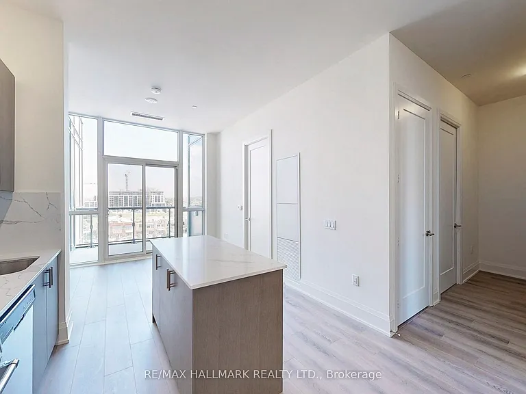 509 Dundas St W #806 — Photo 16