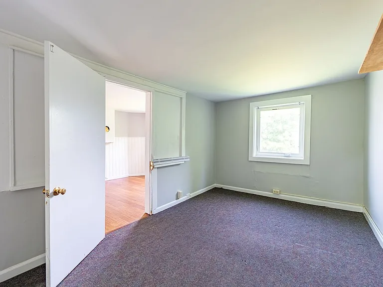 79 Chase St — Photo 9