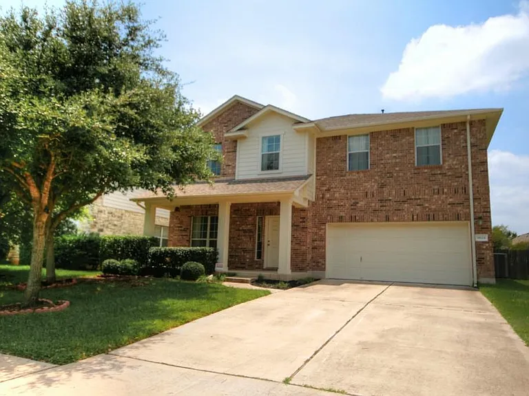 9624 Castle Pines Dr — Photo 2