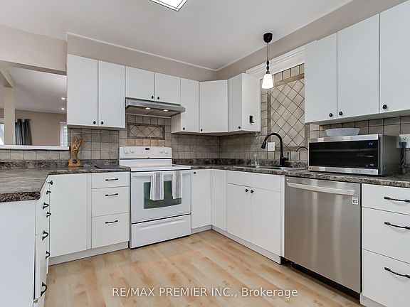 4th image of 2651 Aquitaine Ave #56