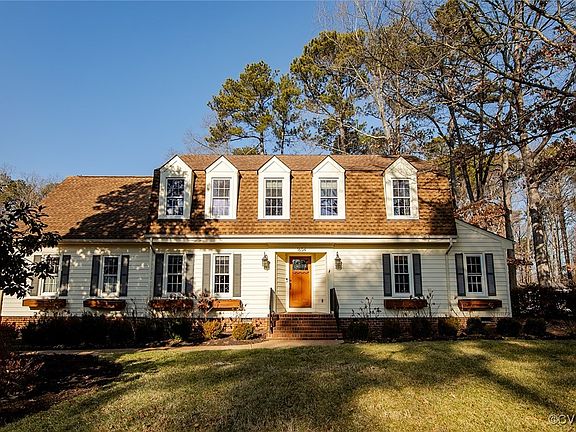 2nd image of 1604 Queens Point Dr
