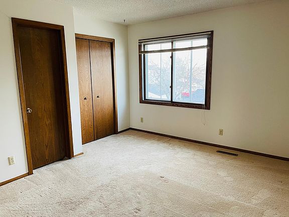 5th image of 2226 Tower Ct