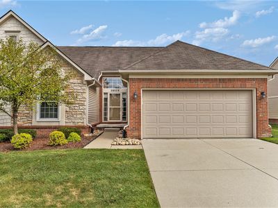 28028 Tremonte Dr, New Hudson, MI, 48165