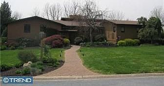 2nd image of 812 Peter Christopher Dr