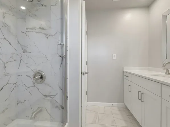 726 Mainsail Lane image 35 of 39