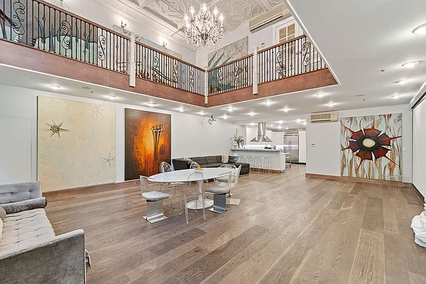 Rented by Compass | media 24