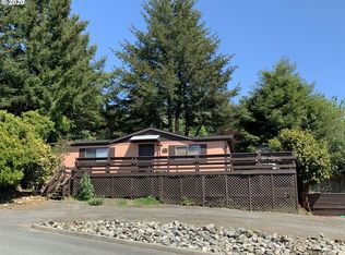 97894 Harbor View Cir, Brookings, OR 97415