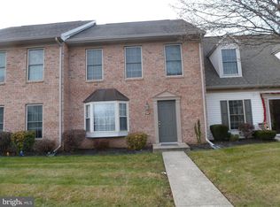107 Melbourne Ln, Mechanicsburg, PA 17055