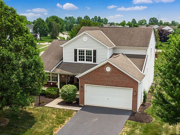 3rd image of 7323 Blue Holly Dr
