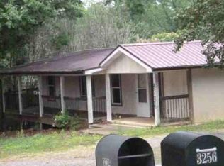 3234 9th Avenue Dr NW, Hickory, NC 28601