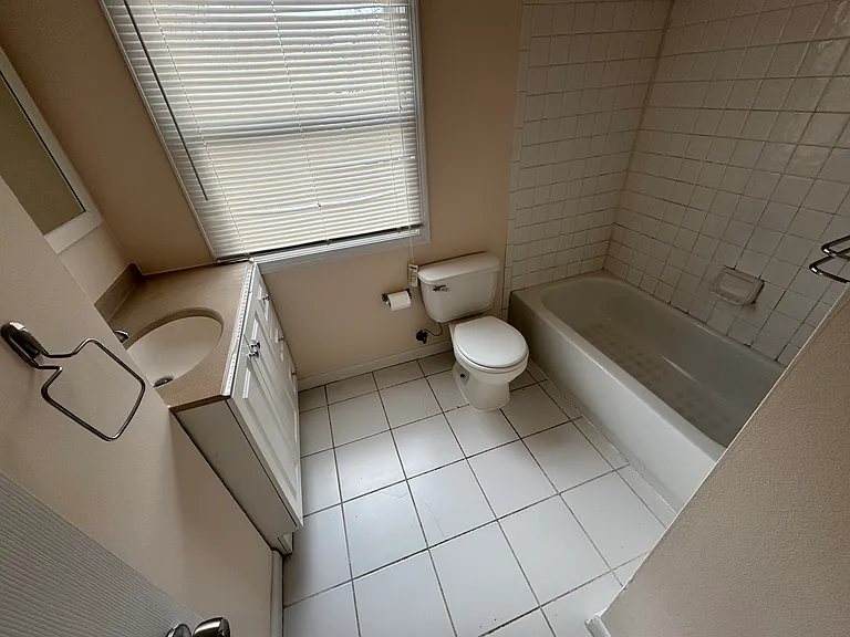 9924 Mallard Dr — Photo 12