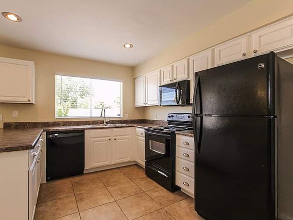 5th image of 18037 N 49th Dr