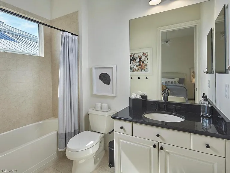 4419 Crayton Rd — Photo 29