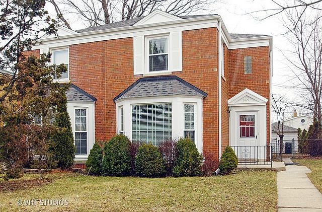 1st image of 6421 N Trumbull Ave