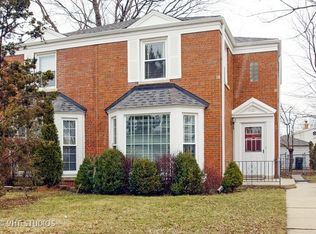 6421 N Trumbull Ave, Lincolnwood, IL 60712
