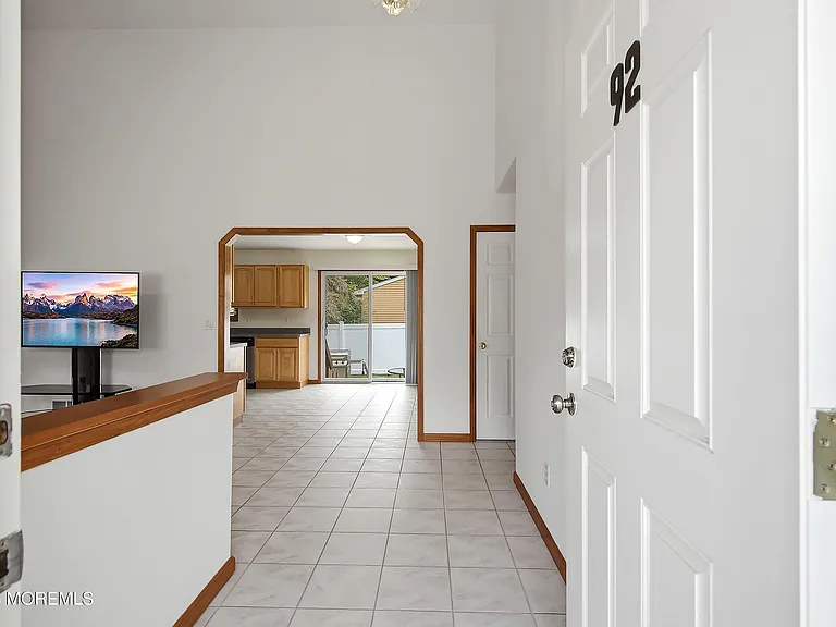 92 Birch St — Photo 4