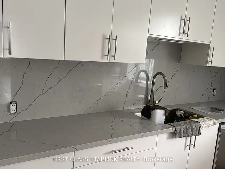 368 Broadview Ave #2 — Photo 11