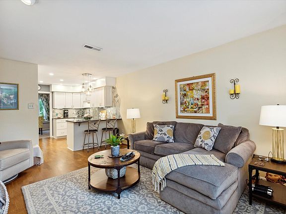 2nd image of 24 High Gate Ln