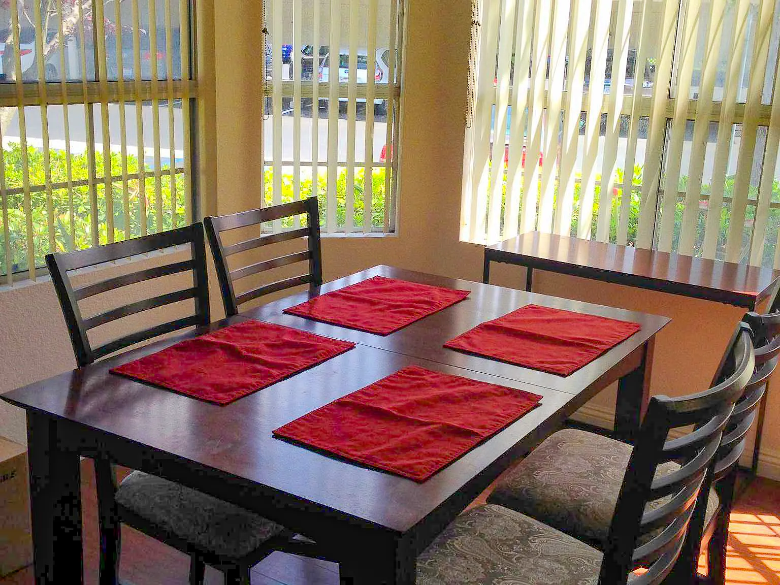 2 bed, 1040 sqft, $2,900 — Photo 4