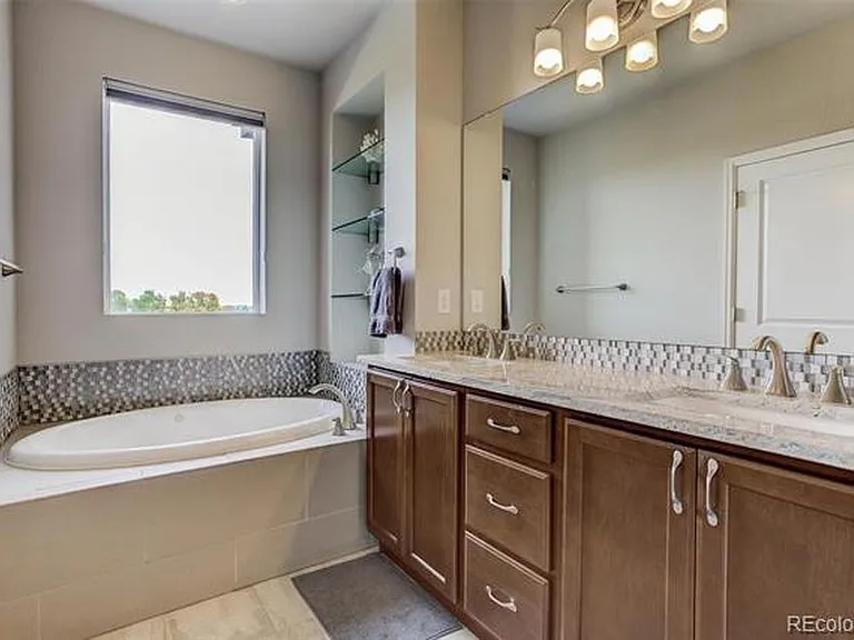 9036 E Caley Way — Photo 10