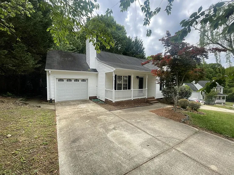 221 Alberbury Commons Ct — Photo 1