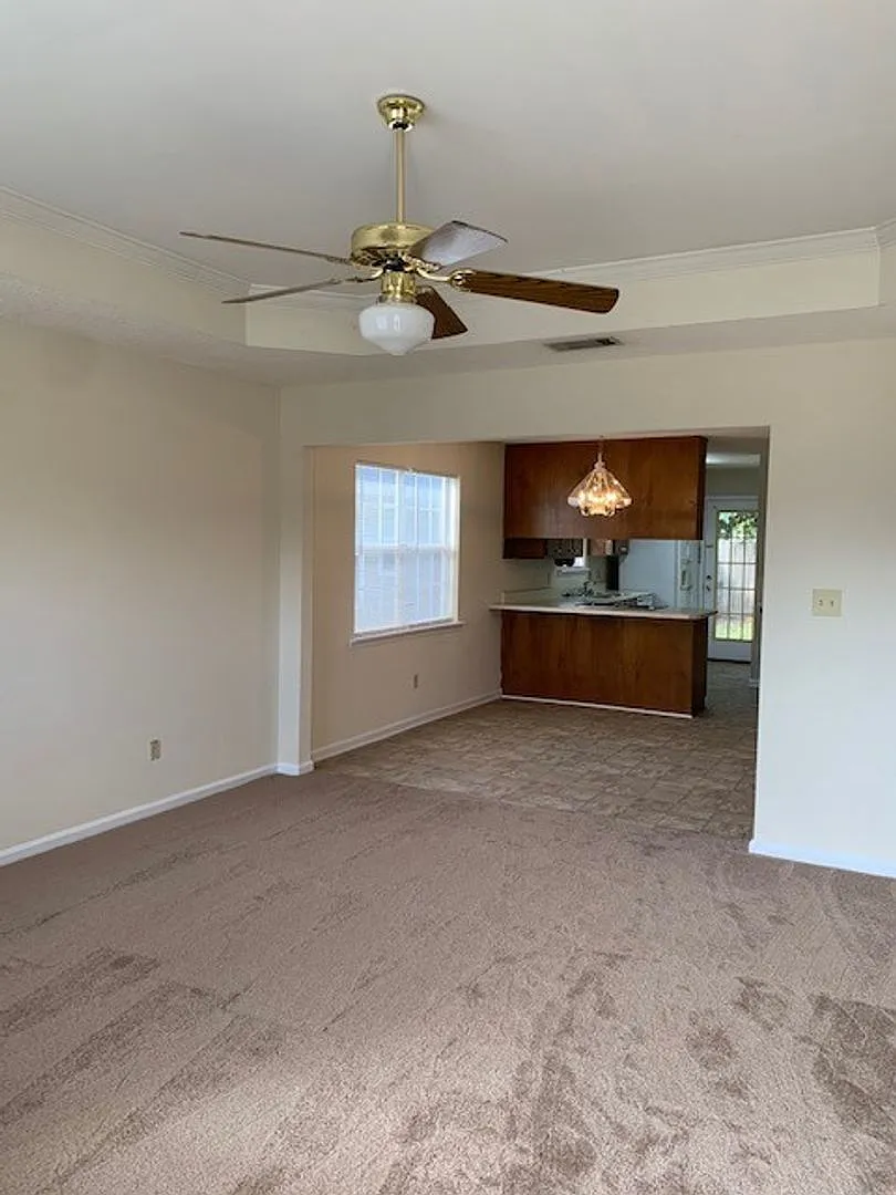 3BD/2B Home in Sawgrass Village — Photo 2