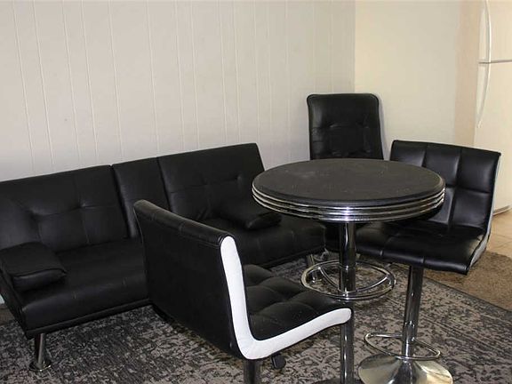 4th image of 2325 W Pensacola St APT 120