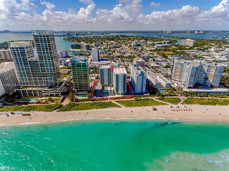 6917 Collins Ave — Photo 42