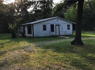 963 W Lakeshore Dr, Bismarck, MO 63624