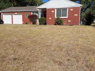 2332 George Washington Dr, Wichita, KS 67218