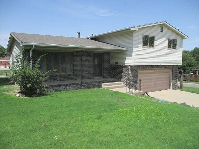 1st image of 1200 Shira St