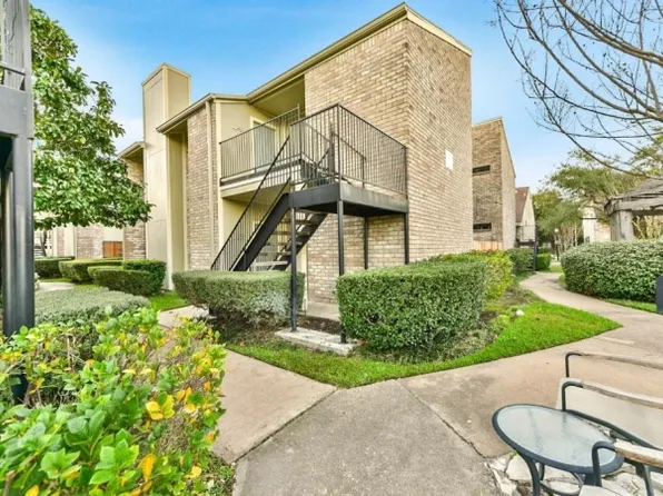 8100 Cambridge St APT 114, Houston, TX 77054