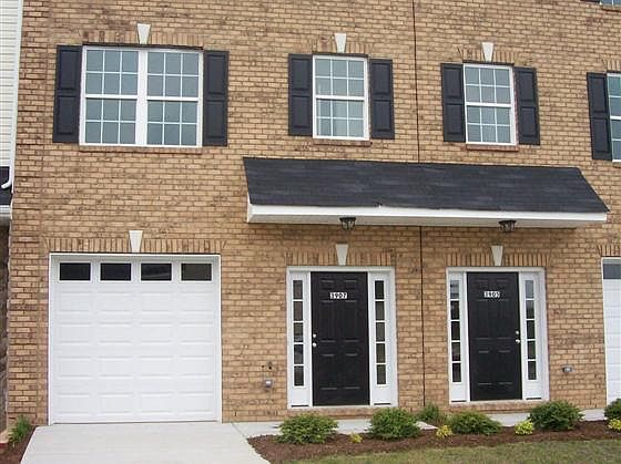 1st image of 3907 Schooner Ln