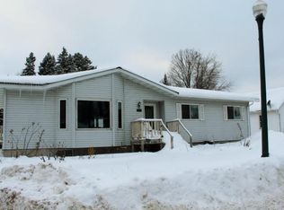 409 N Lake Ave, Crandon, WI 54520