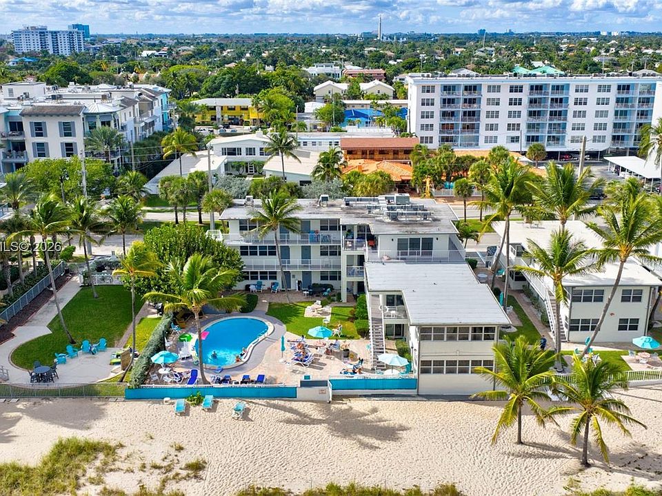 1st image of 4520 El Mar Dr #12