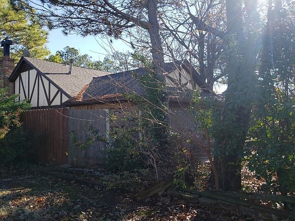 3rd image of 11300 S Shartel Dr