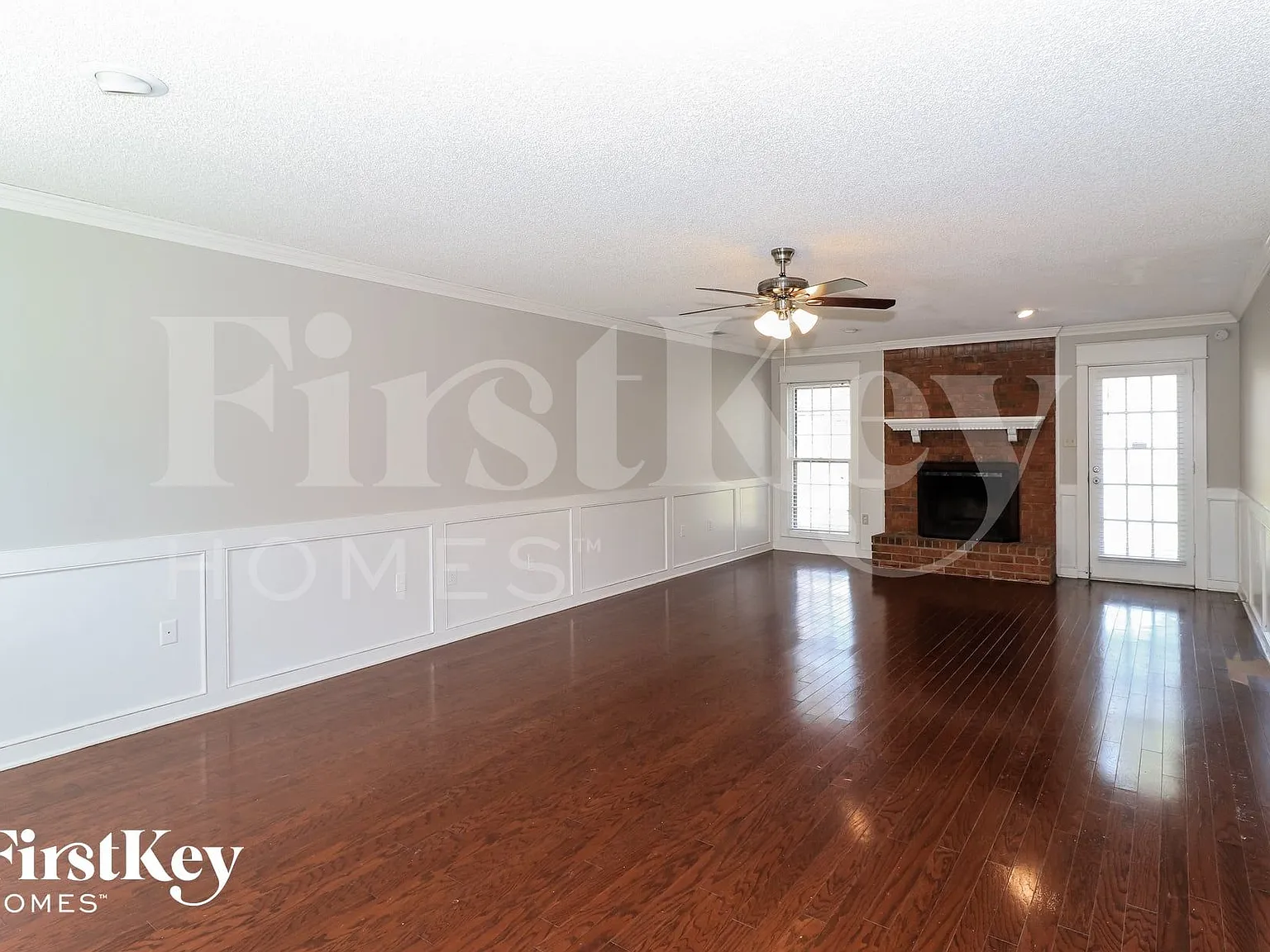 3 bed, 2.5 bath, 2544 sqft, $2,155 — Photo 3