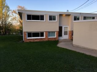 1115 Delmar Ct APT 3, Minot, ND 58703