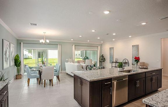 5th image of 816 Sunshower Dr