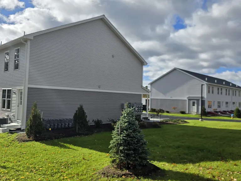 2-5 Megway Ct — Photo 10