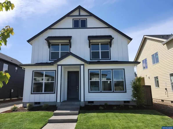 2941 Olympic St, Woodburn, OR 97071