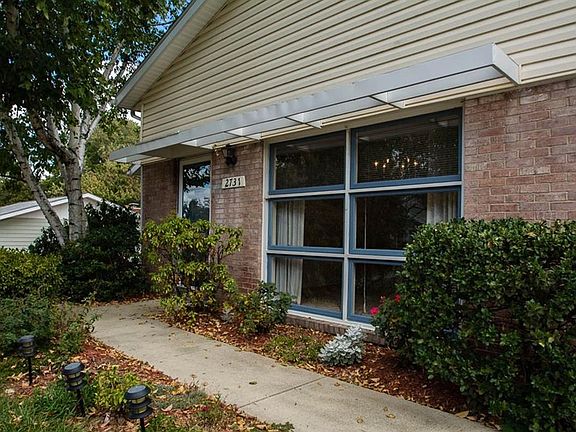 3rd image of 2731 Cedar Hill Rd