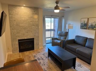 10 Valley Rd #202, Angel Fire, NM 87710