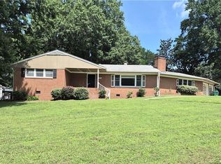 1603 Wendover Dr, High Point, NC 27262